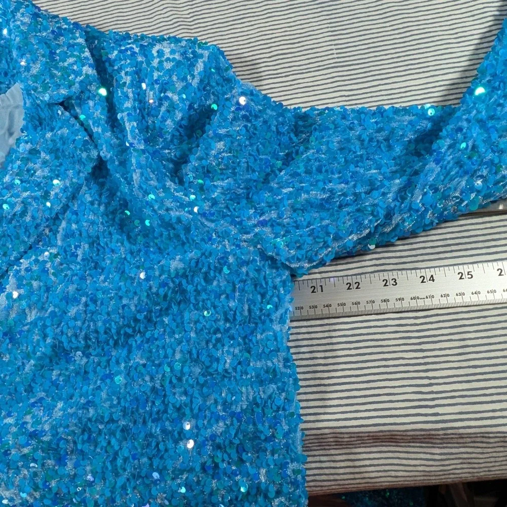 Nasty Gal $326 Size 6 Teal Blue Sequin Two Piece Set Cropped Blazer Flare Pants - Picture 12 of 16